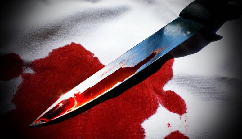 مقتل طفل وسيدة طعنا بسكين في مدرسة جنوبي النرويج Knife-blood