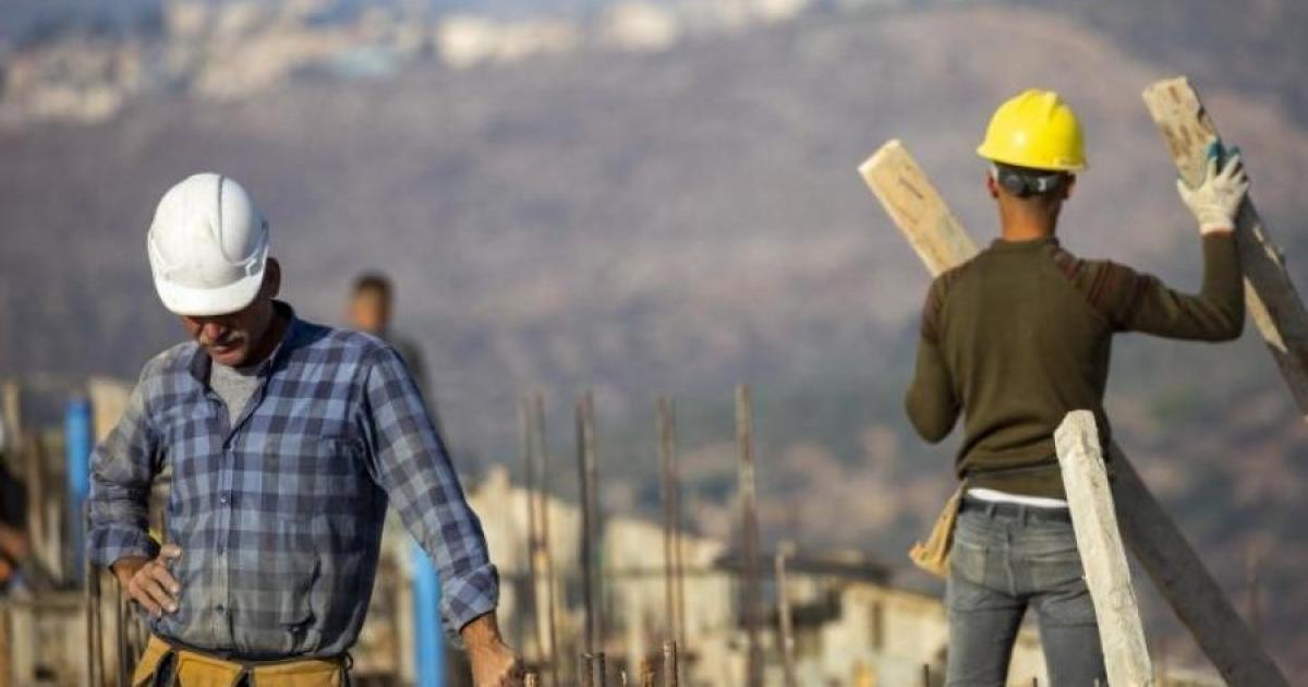 نقابي: على الحكومة توفير فرصة عمل لكل قادر على العمل