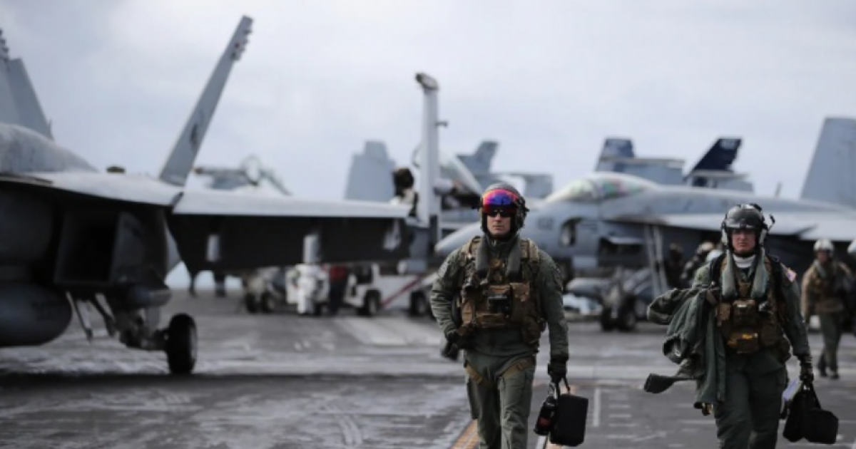 حاملة الطائرات الأمريكية الثالثة تصل إلى المياه القريبة من إيران