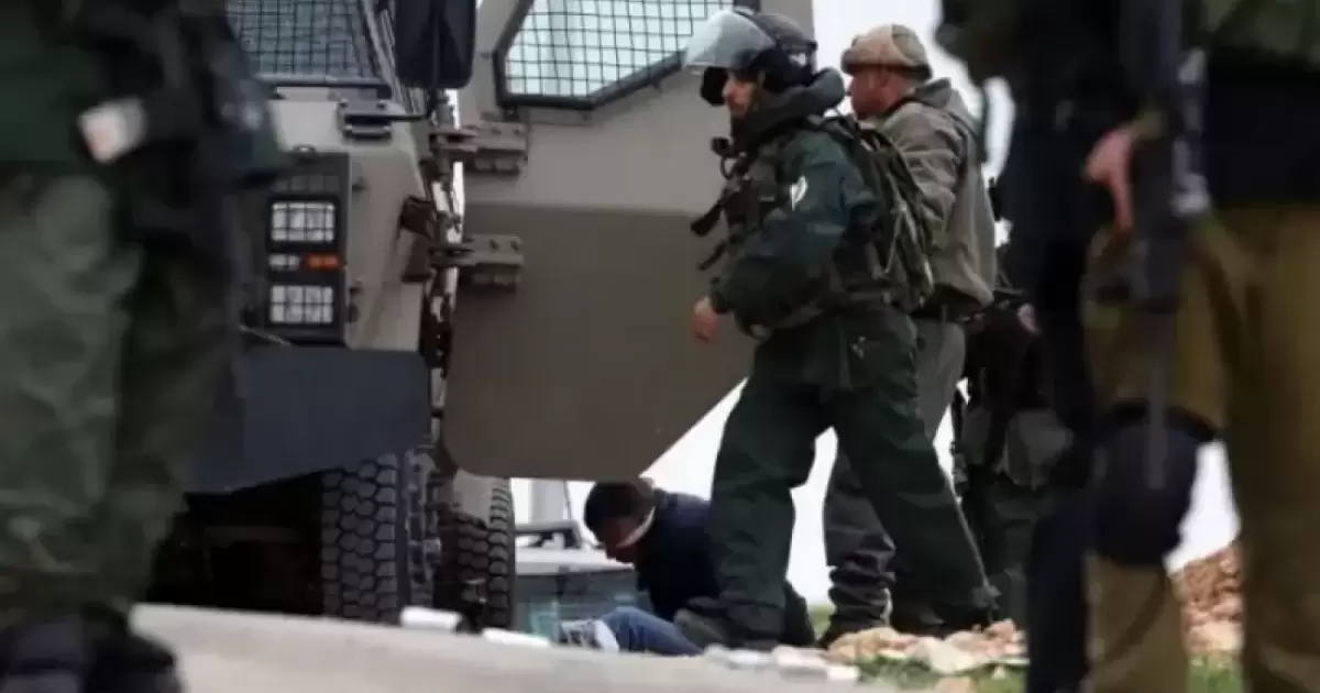 قوات الاحتلال تشن حملة اقتحامات تخللها مداهمات واعتقالات بالضفة والقدس