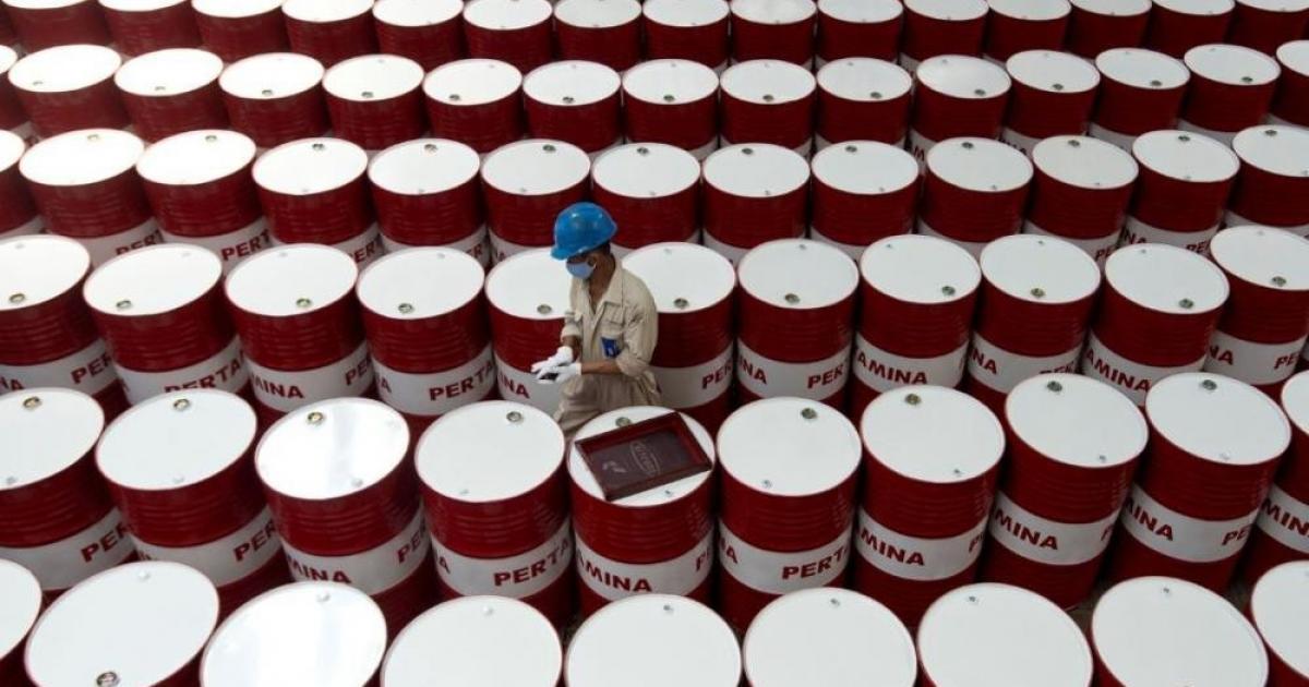 أسعار النفط تواصل ارتفاعها مدفوعة بأزمة هرمز