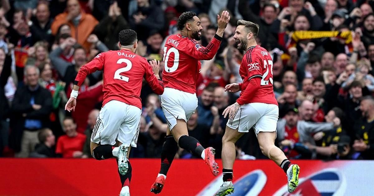 يونايتد يهزم ليفربول في "أولد ترافورد" ويضمن مقعدًا في دوري الأبطال