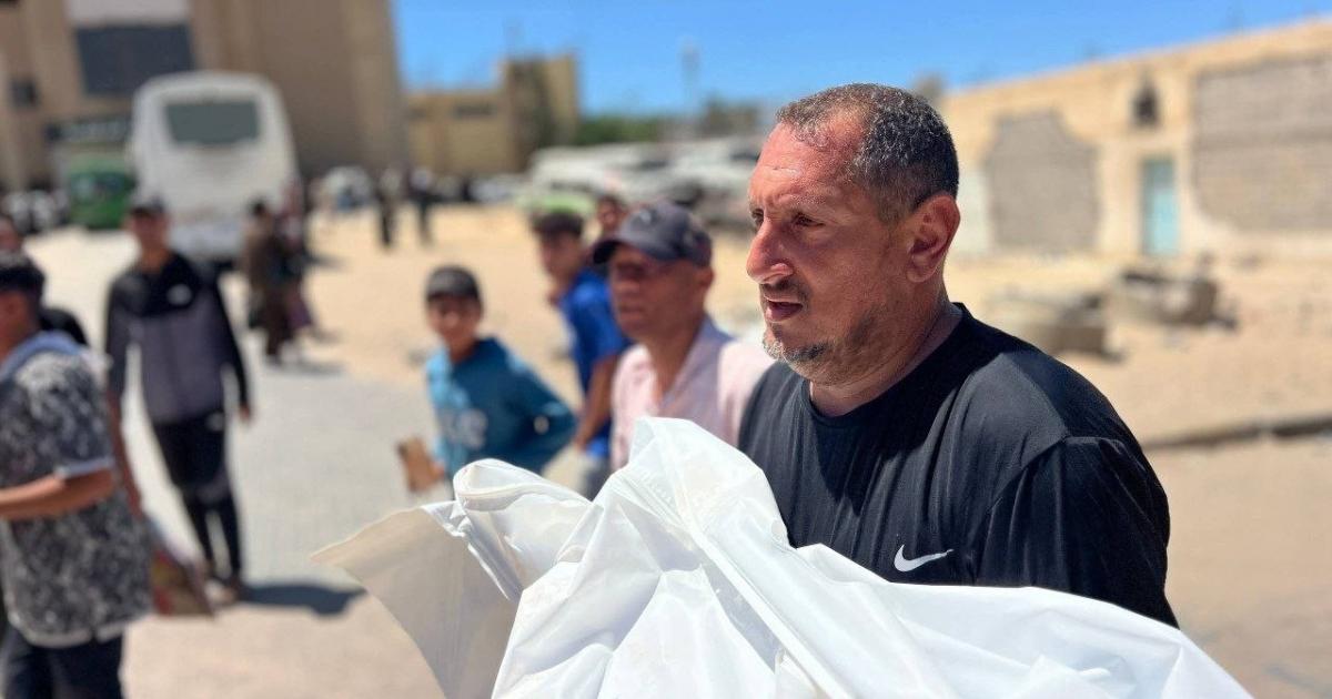 شهيدتان و17 مصابًا في قصف مخيم للنازحين غربي خانيونس