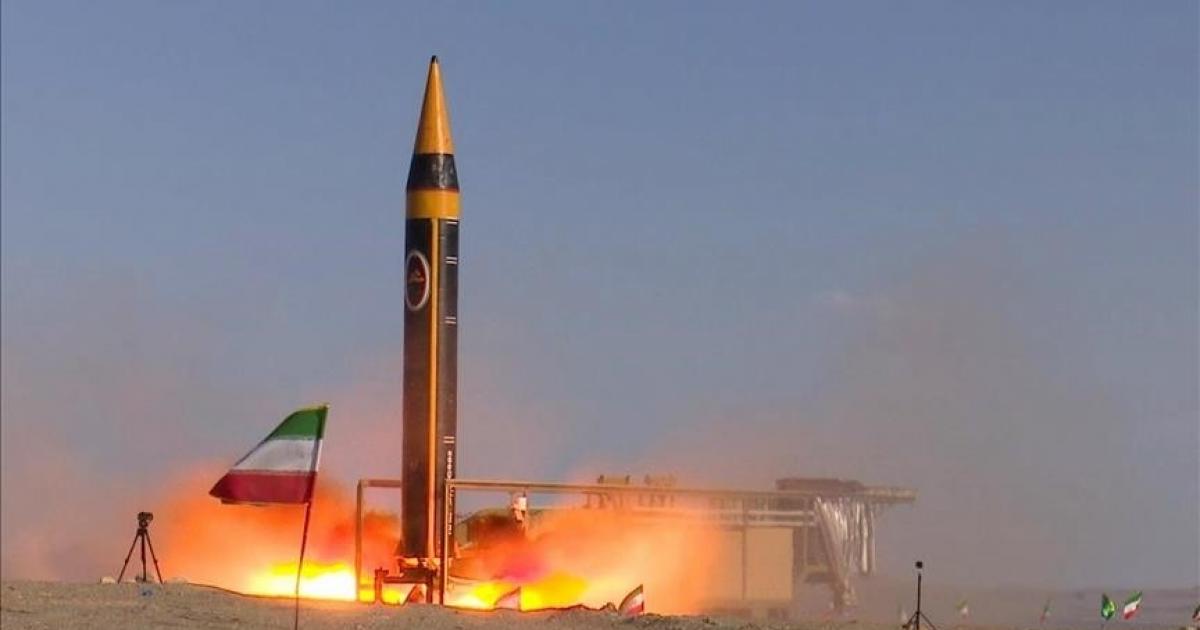 ايران تقصف الامارات بالصواريخ والمسيرات