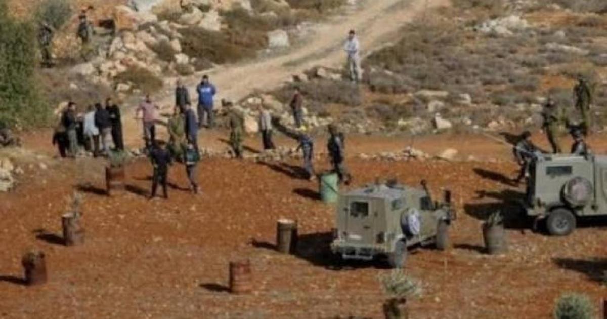 الاحتلال يعتقل 3 مواطنين أثناء إصلاح خطوط مياه بالأغوار
