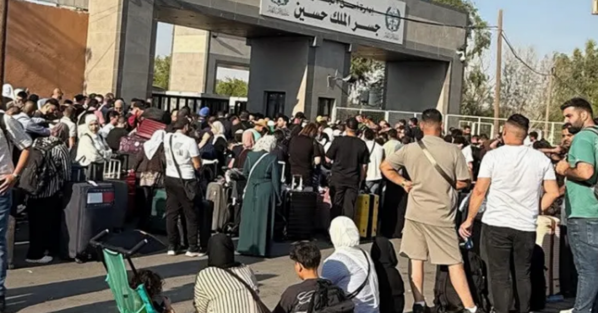 "جت" تفتح تحقيقًا بشبهات التلاعب بحجوزات جسر الملك حسين وتوقف صلاحيات 30 موظفًا