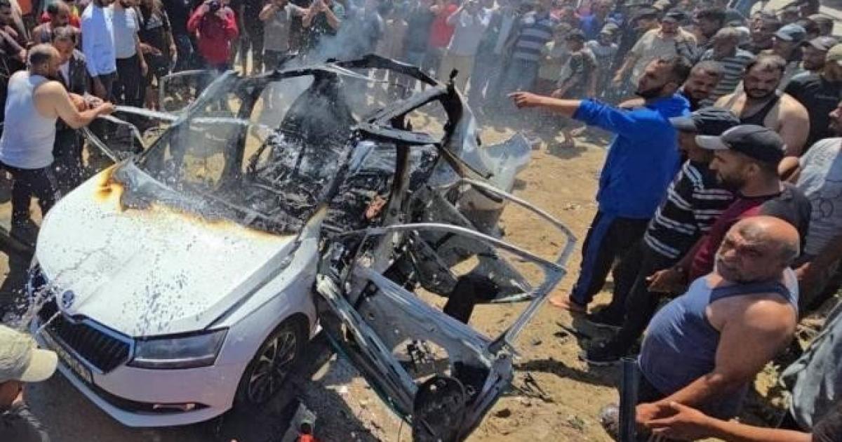 شهيد و4 إصابات في قصف إسرائيلي استهدف مركبة بدير البلح