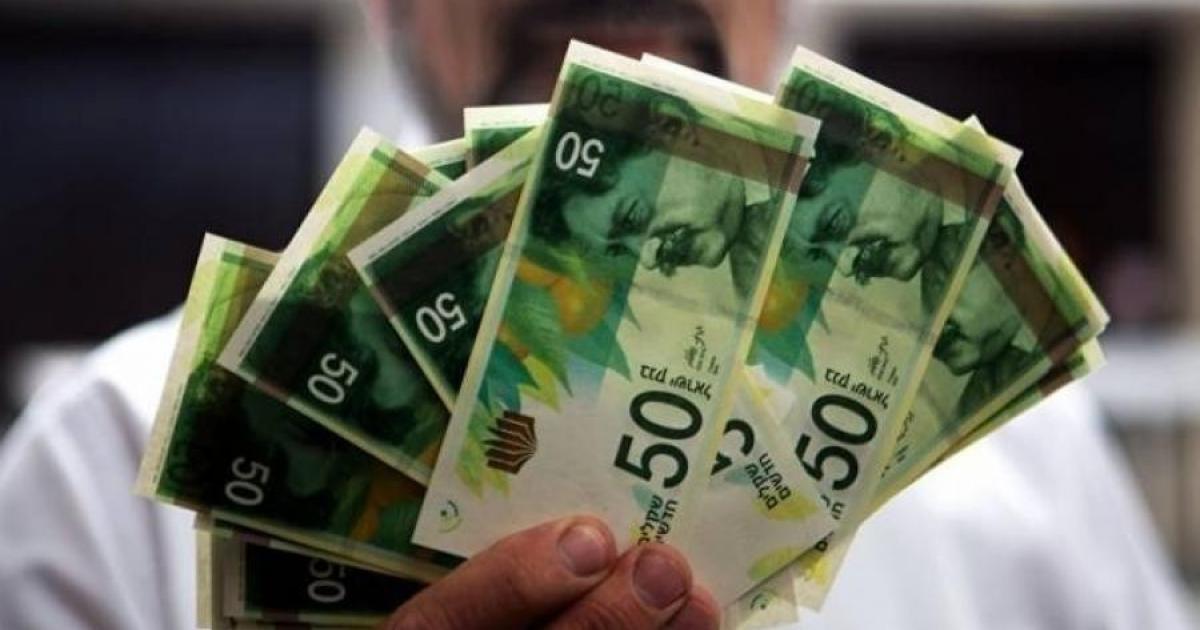 وزير المالية : من المبكر الحديث عن أرقام ونسب الراتب هذا الشهر