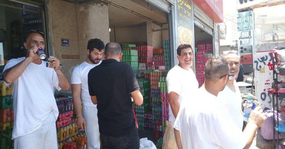 الإفراج عن 28 شابًا من الضفة الغربية بعد ترحيلهم من الولايات المتحدة