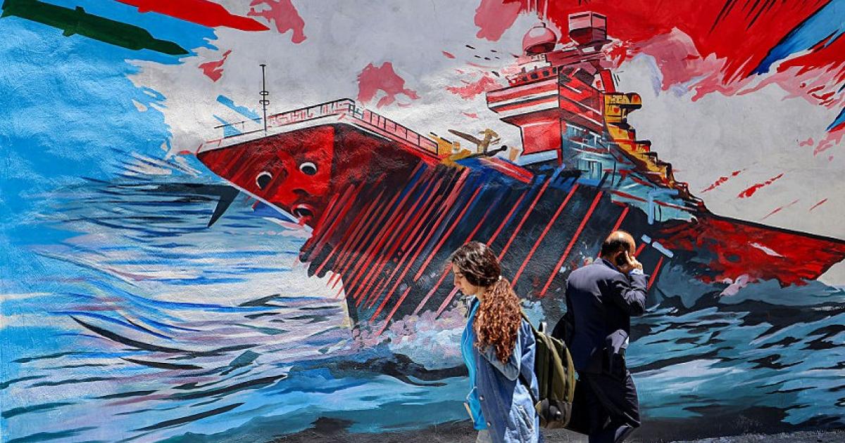 إيران: 300 سفينة طلبت تصاريح لعبور هرمز منذ أبريل