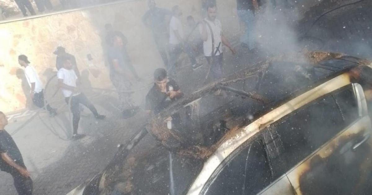 إحراق منازل ومركبات ومزروعات.. هجمات عنيفة للمستوطنين بالضفة