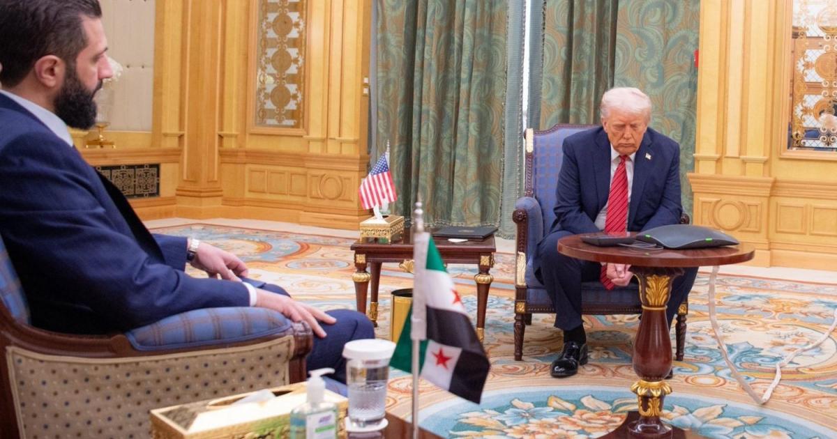 الشرع يبلغ ترامب: "إسرائيل" تعرقل الاستقرار في سوريا ورفضها الانسحاب يوقف أي اتفاق