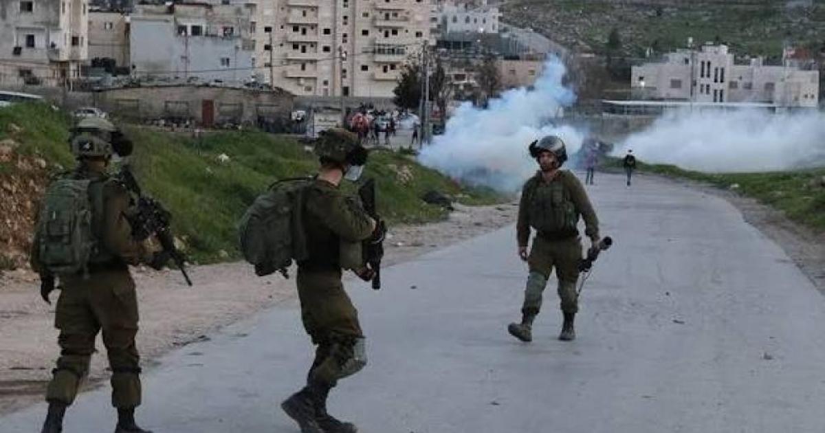 إصابات بالاختناق عند مدخل الرام شمال القدس