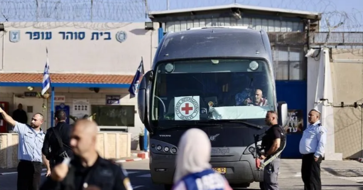 "إسرائيل" تواصل عرقلة زيارات الصليب الأحمر للأسرى الفلسطينيين