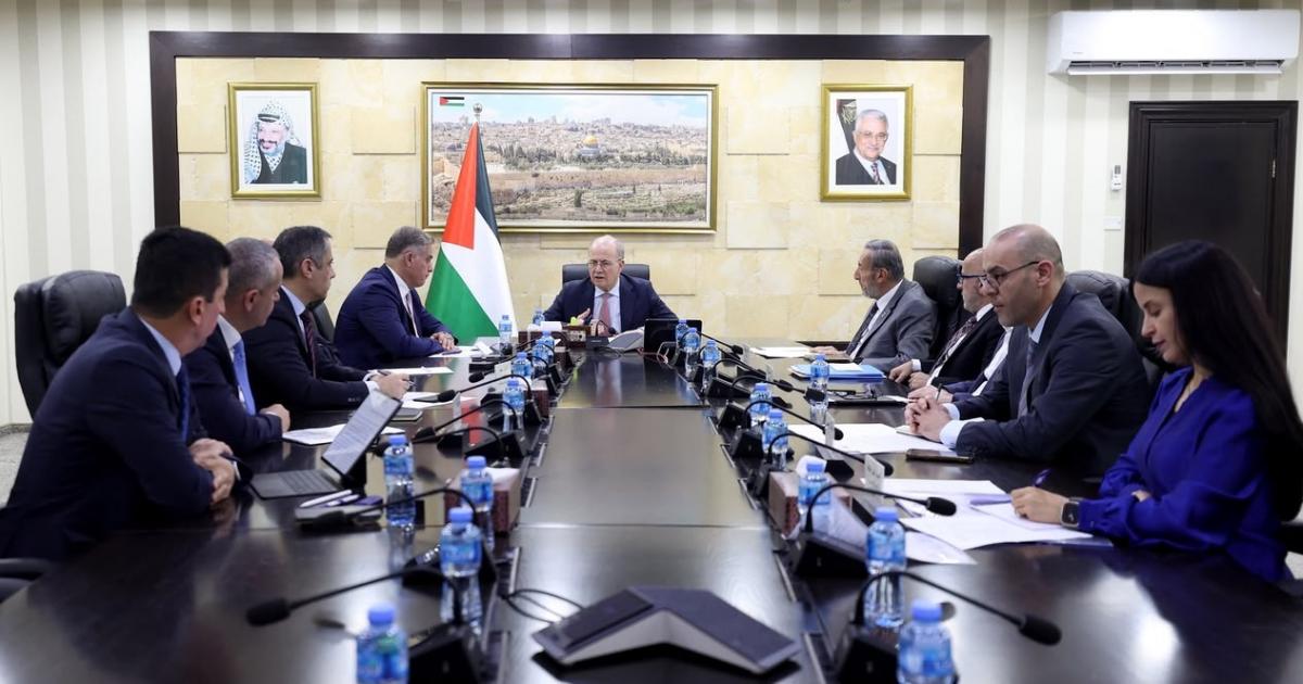 الحكومة: توجّه لتعزيز التحول نحو وسائل الدفع الإلكتروني لسداد كافة رسوم الخدمات الحكومية