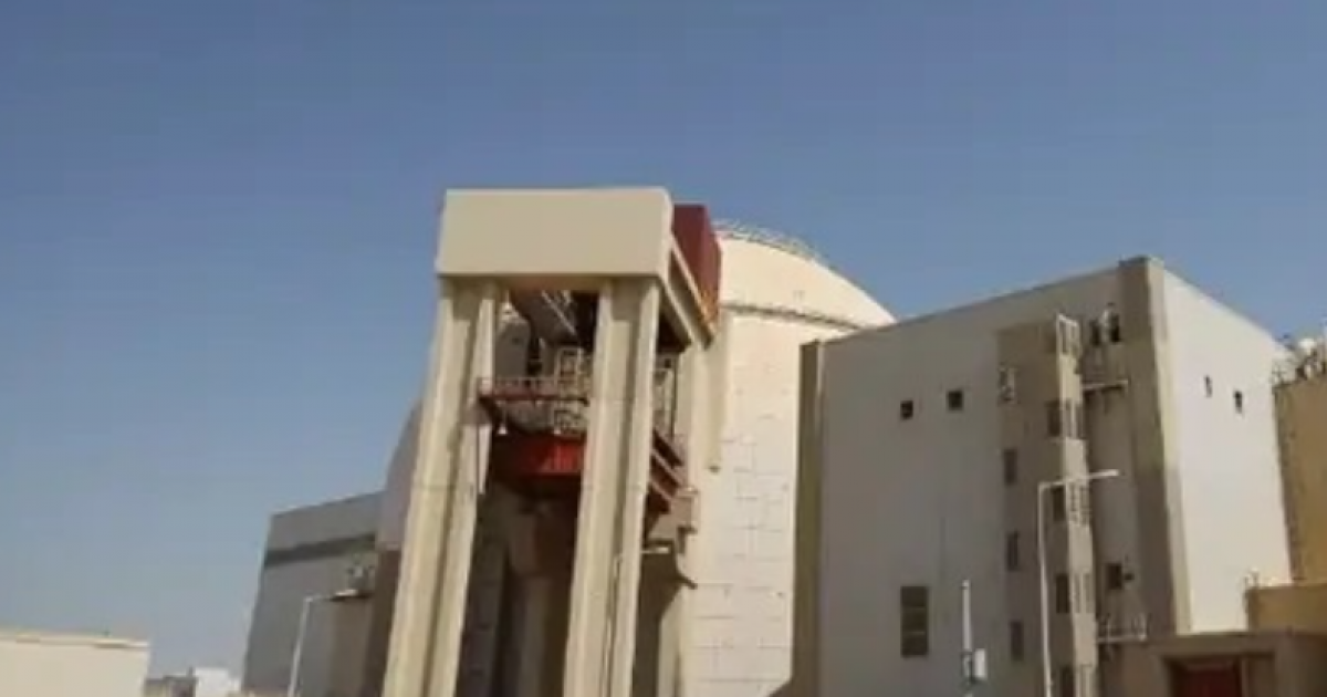 طهران تعلن تعرض محطة "دارخوين" النووية لقصف صاروخي أمريكي