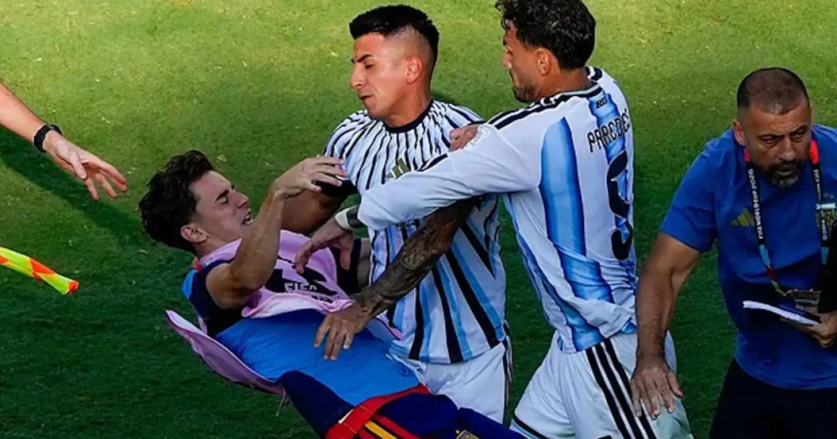 الفيفا يفتح "تحقيقًا تأديبيًا" ضد لاعبي الأرجنتين بعد أحداث نهائي كأس العالم