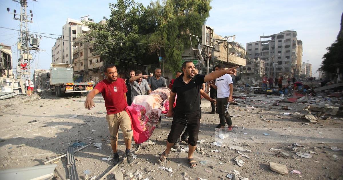 شهيد ومصابون في قصف مسيّرة للاحتلال تجمعا للمواطنين شمال غرب غزة