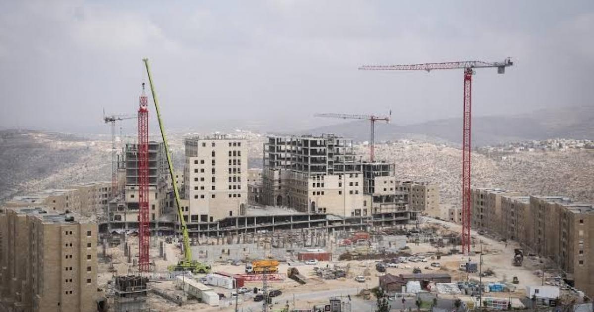 "إسرائيل" تصادق على خطة لتسريع بناء فنادق في مستوطنات الضفة الغربية