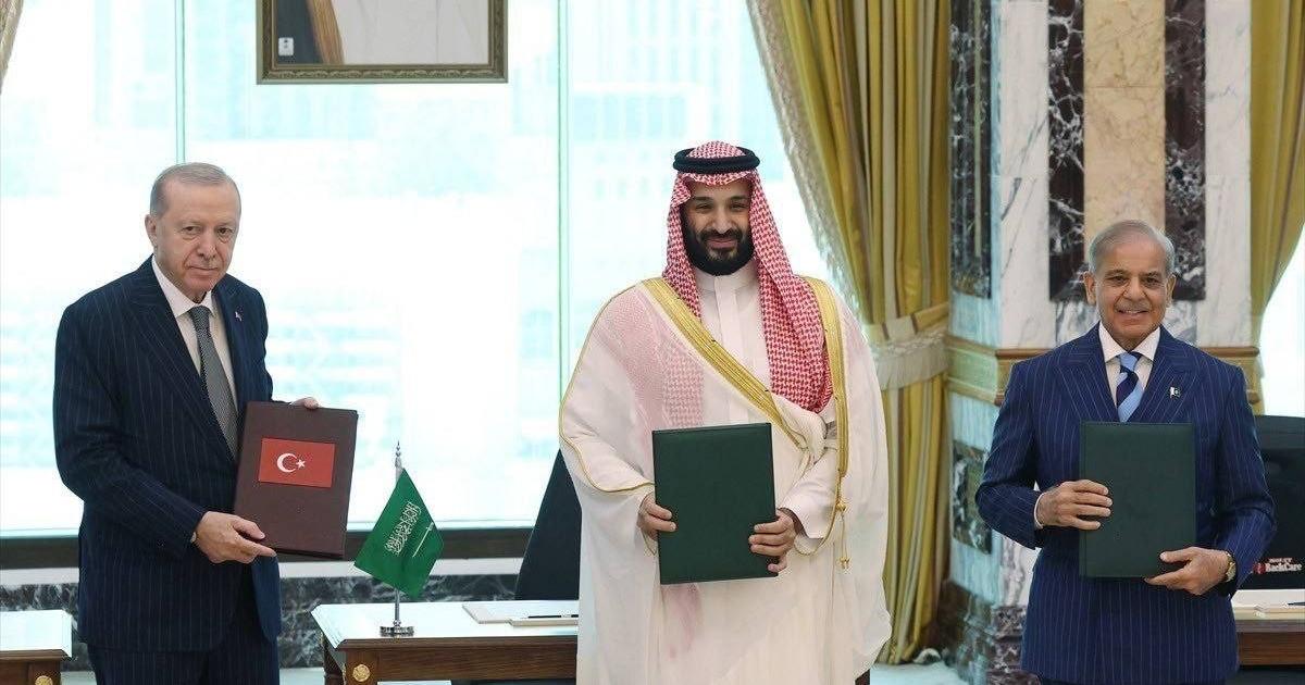 فلسطين ترحب باتفاقية مكة للدفاع المشترك بين السعودية وتركيا وباكستان