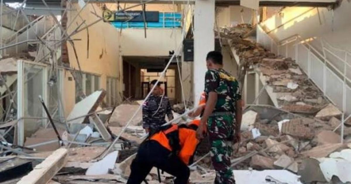 ارتفاع حصيلة ضحايا زلزال إندونيسيا إلى 51 قتيلًا