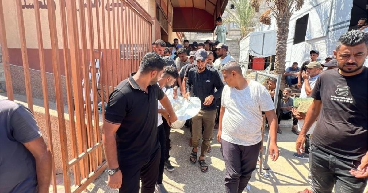 غزة.. شهيد واصابات بغارتين على خان يونس والشاطئ