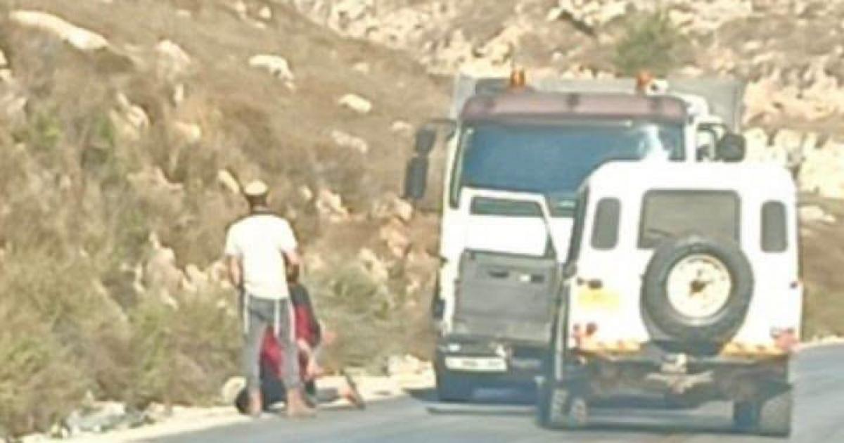 مستوطن يخطف شابين شمال نابلس