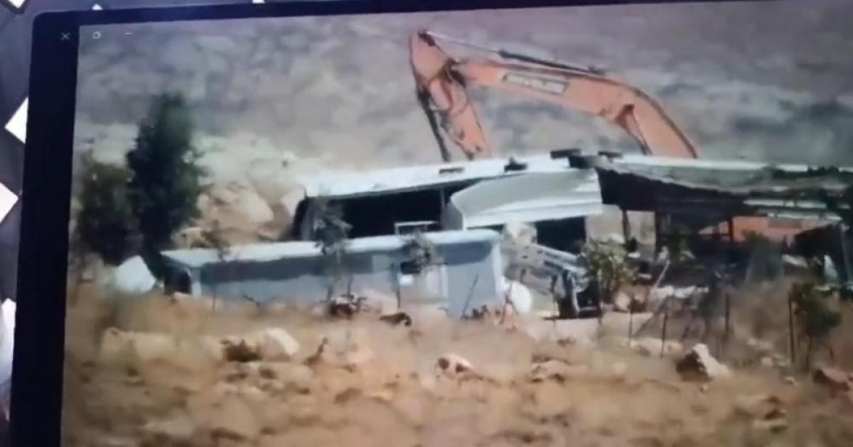 الاحتلال يهدم بركسات ومنشآت زراعية ويقتلع أشجارًا جنوب نابلس