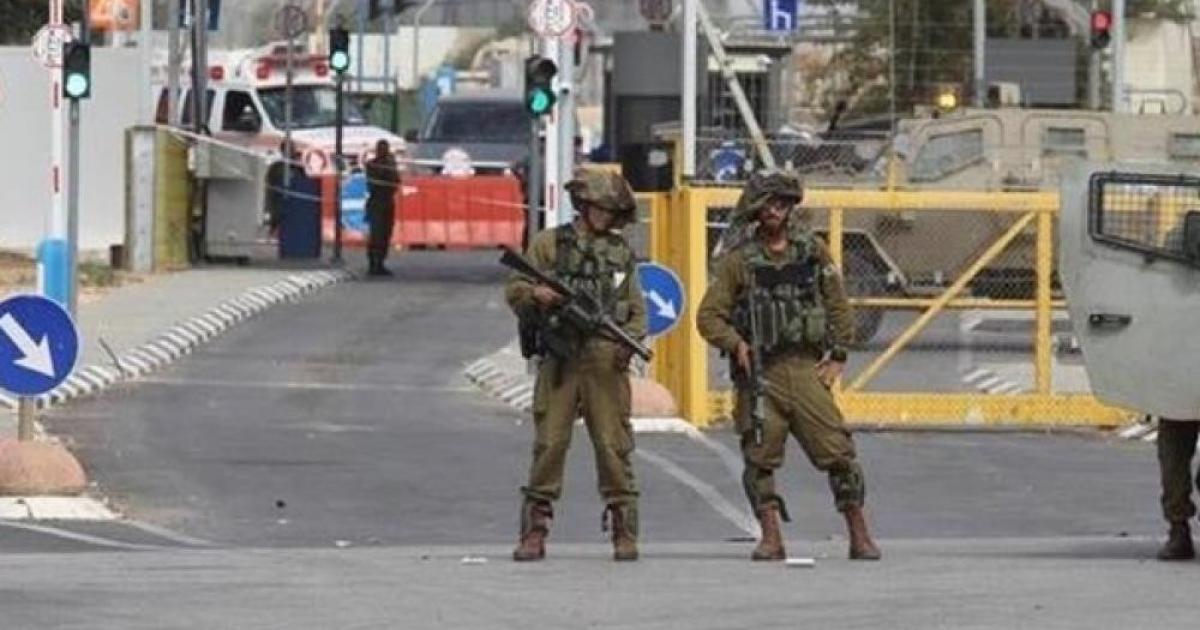 الاحتلال ينصب حاجزًا عسكريا في نعلين غربي رام الله