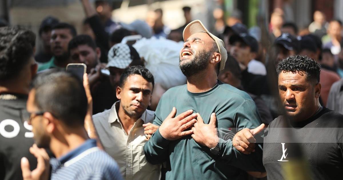 شهيدان متأثران بجراحهما وإصابتان وإطلاق نار تجاه خيام النازحين بالقطاع