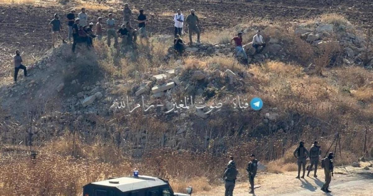 إصابات واعتداءات في هجوم للمستوطنين على المغير برام الله