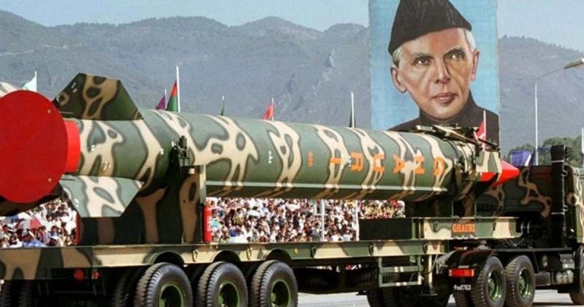 تقرير إسرائيلي يزعم: نقاش غير مسبوق في إيران للانتقال إلى السلاح النووي
