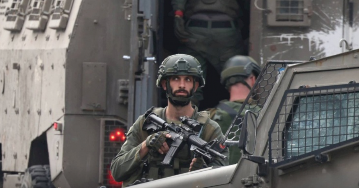 الجيش الإسرائيلي: استجواب أكثر من 60 فلسطينيًا وتفتيش 70 موقعًا بقرى جنوب نابلس
