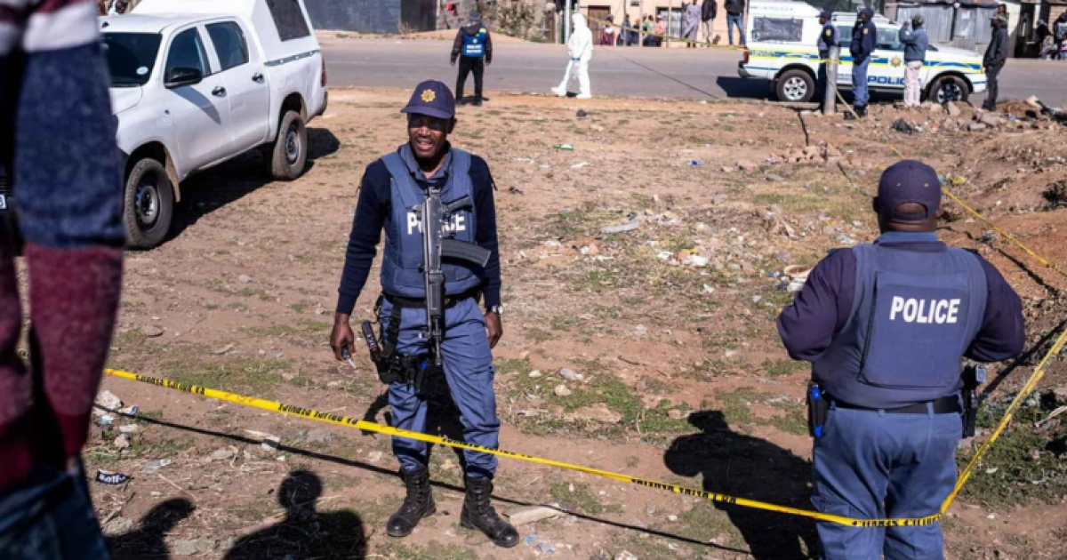 مذبحة في جنوب أفريقيا: 27 قتيلاً و26 مصاباً في حادثتي إطلاق نار جماعي