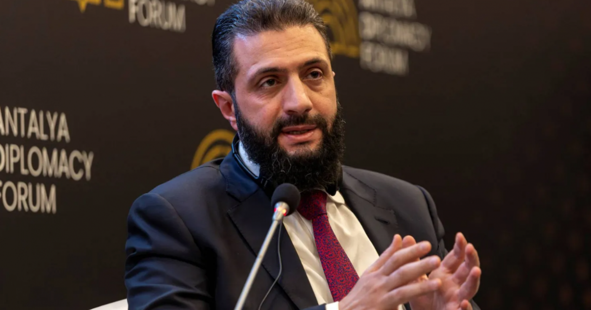 الشرع يطالب "إسرائيل" بالانسحاب من الجولان: "أرضنا وإجراءات ضمها باطلة"