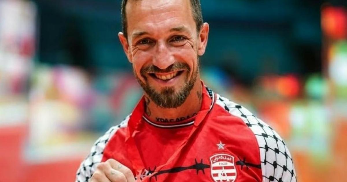 أمريكا تطالب بتسليم ملياردير زعمت تبرعه بـ7.5 مليون دولار لحماس