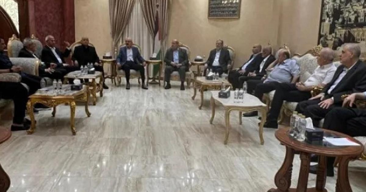 مشاورات بين حماس والفصائل بالقاهرة لبحث ملف الانتخابات وتعزيز الوحدة
