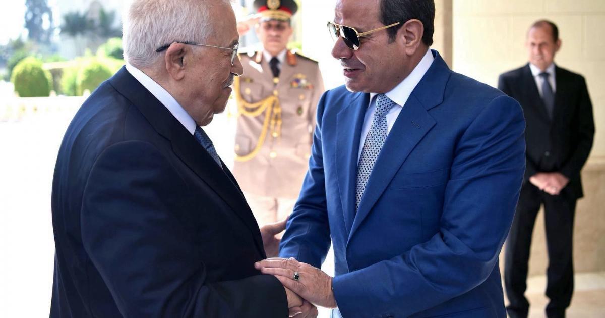 الرئيس عباس يلتقي نظيره المصري لبحث مستجدات القضية الفلسطينية