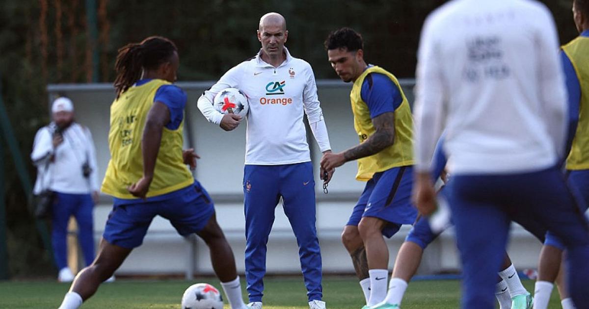 زيدان يبدأ حقبة جديدة في تاريخ المنتخب الفرنسي بدوري الأمم