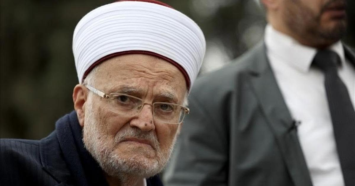 الشيخ عكرمة صبري يحذّر من موسم خطير يهدد القدس والأقصى