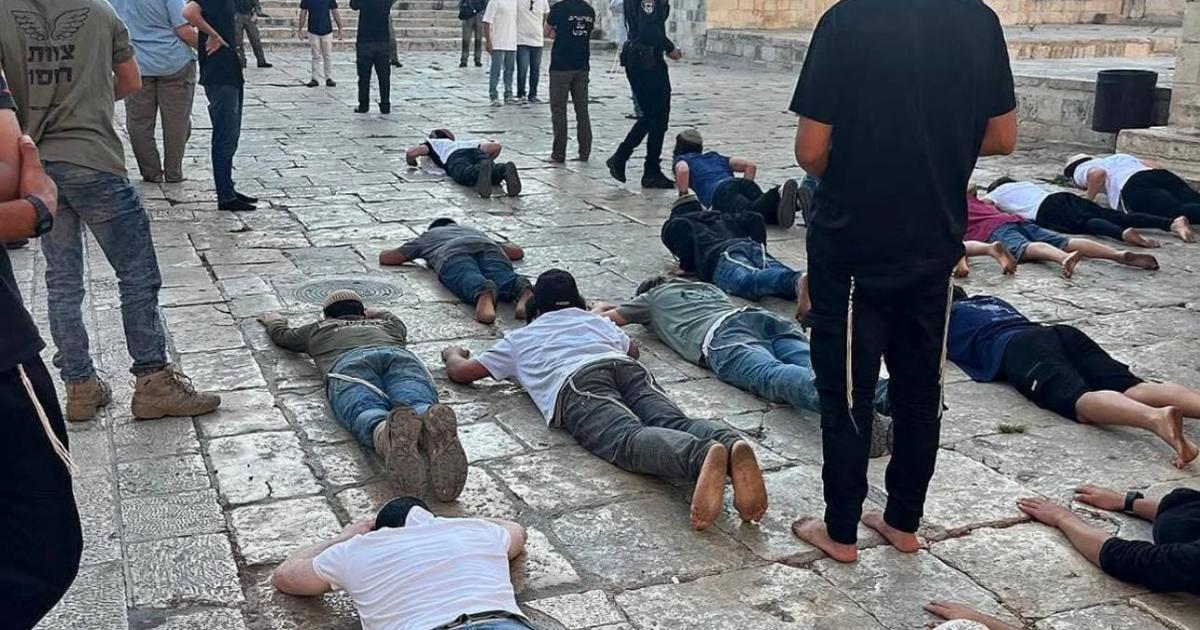 المتطرف بن غفير يقتحم الأقصى بحماية قوات الاحتلال والأوقاف تستنكر