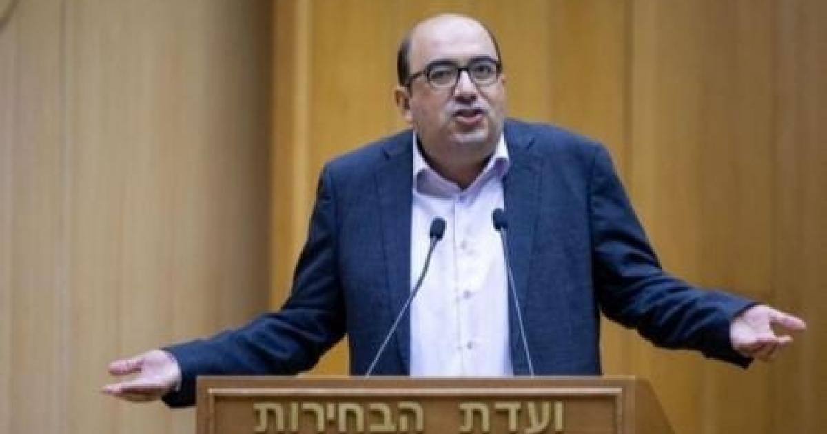 بعد التهديد بالشطب: سامي أبو شحادة ينسحب من سباق الكنيست