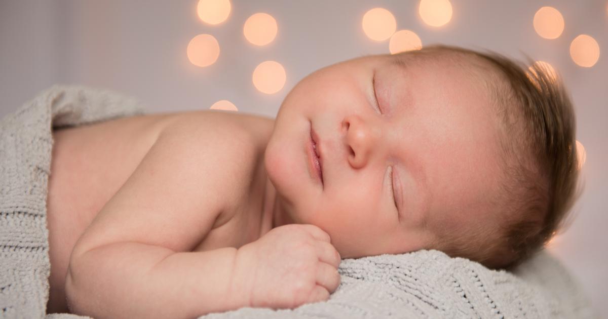 جدة تعيد حفيدها حديث الولادة للمستشفى لسبب غريب رام الله