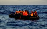غرق مركب قبالة السواحل السورية