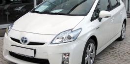 640px-Toyota_Prius_III_20090710_front