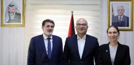 850f1eb3-5372-4ae8-8b3a-e82c2c2dce99