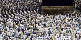 فيديو: حجاج إندونيسيا يفاجئون السعوديين في المطار بأهازيج دينية