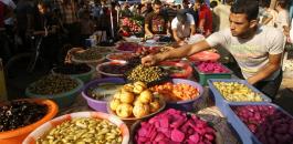 A-Palestinian-vendor-sells-pickles-on-the-third-day-of-the-Muslim-fasting-month-of-Ramadan