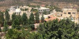 الاحتلال يسلم 13 إخطارا بالهدم في قرية الولجة