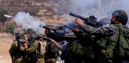 اطلاق قنابل غاز على فلسطينين 